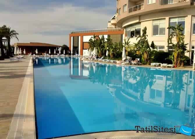 Saturn Palace Resort